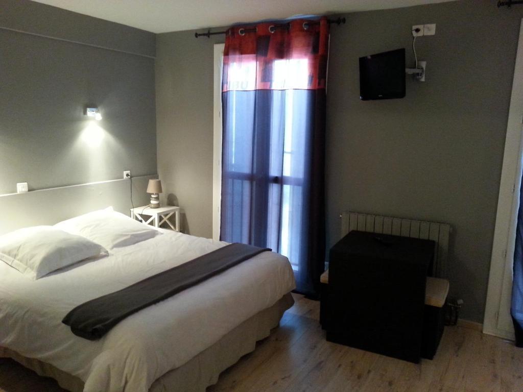 Hotel Du Lion D'Or มาร์ม็องด์ ห้อง รูปภาพ