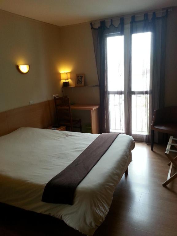 Hotel Du Lion D'Or มาร์ม็องด์ ห้อง รูปภาพ